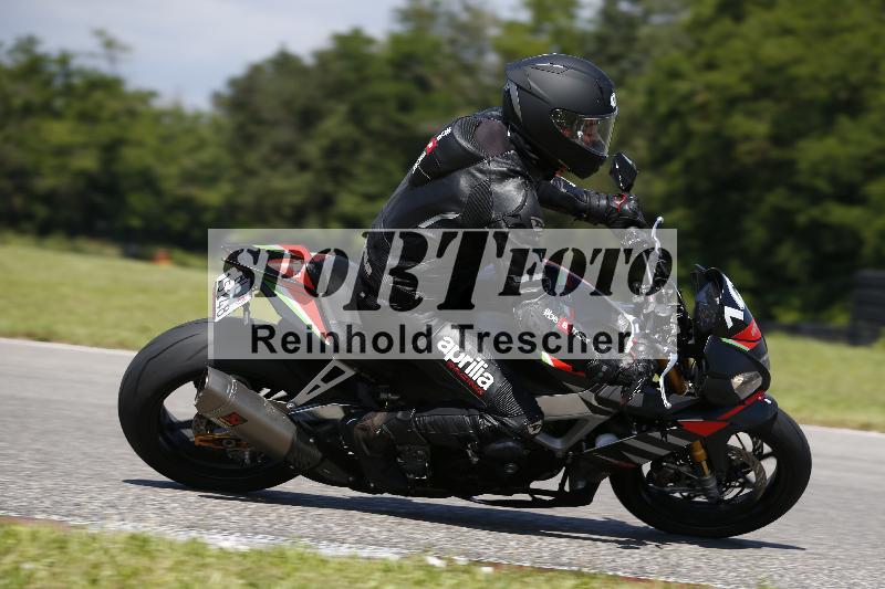 /Archiv-2024/29 12.06.2024 MOTO.CH Track Day ADR/Gruppe gelb/107